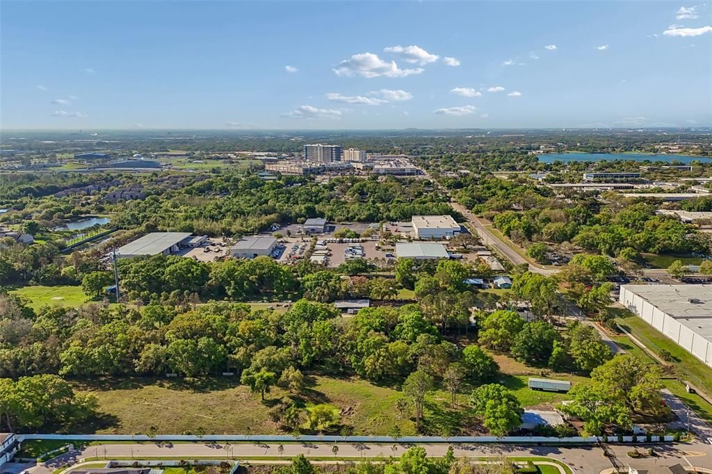 En Venta: $2,000,000 (4.95 acres)