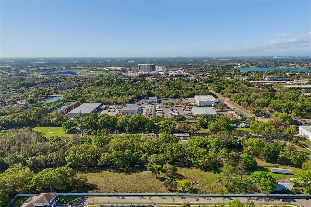 En Venta: $2,000,000 (4.95 acres)