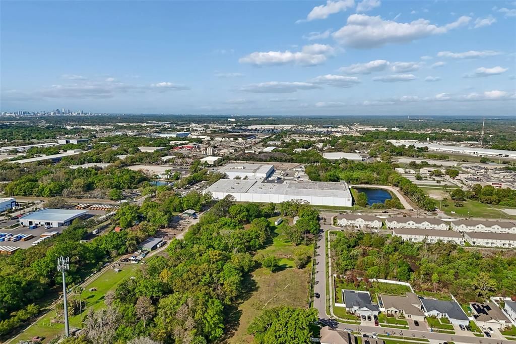 En Venta: $2,000,000 (4.95 acres)