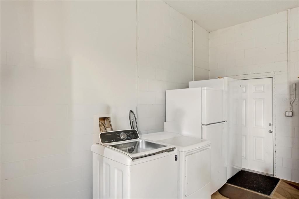 For Sale: $1,100,000 (4 beds, 3 baths, 2312 Square Feet)