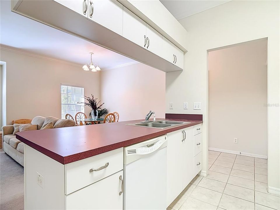 Active With Contract: $169,900 (2 beds, 2 baths, 1017 Square Feet)