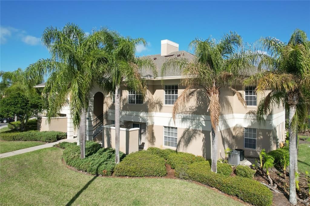 Active With Contract: $169,900 (2 beds, 2 baths, 1017 Square Feet)