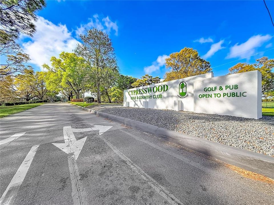 Active With Contract: $169,900 (2 beds, 2 baths, 1017 Square Feet)