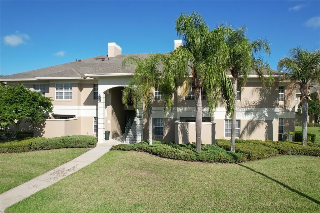 Active With Contract: $169,900 (2 beds, 2 baths, 1017 Square Feet)