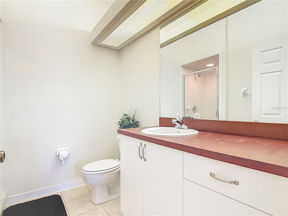 Active With Contract: $169,900 (2 beds, 2 baths, 1017 Square Feet)