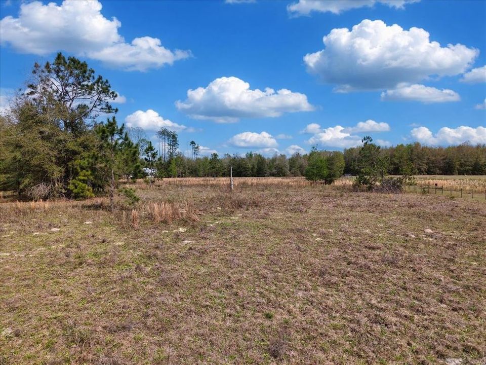 На продажу: $99,900 (4.25 acres)
