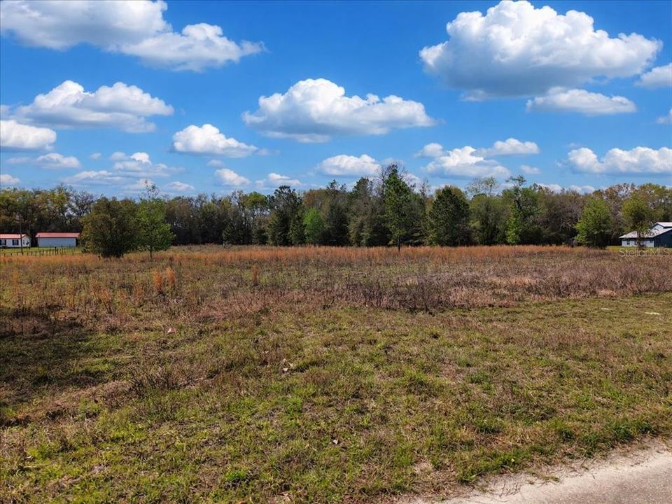 На продажу: $99,900 (4.25 acres)