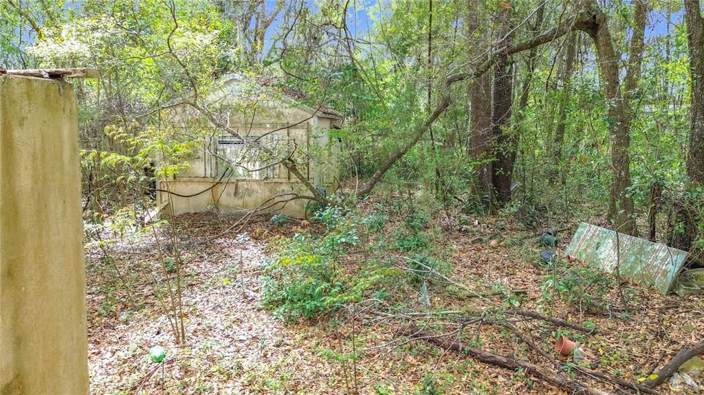 На продажу: $178,500 (2 спален, 1 ванн, 725 Квадратных фут)