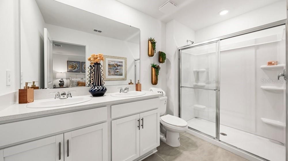 Active With Contract: $388,834 (3 beds, 2 baths, 1558 Square Feet)