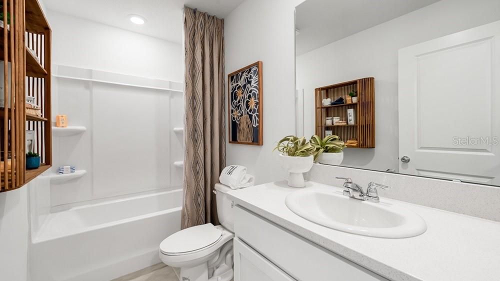 Active With Contract: $388,834 (3 beds, 2 baths, 1558 Square Feet)