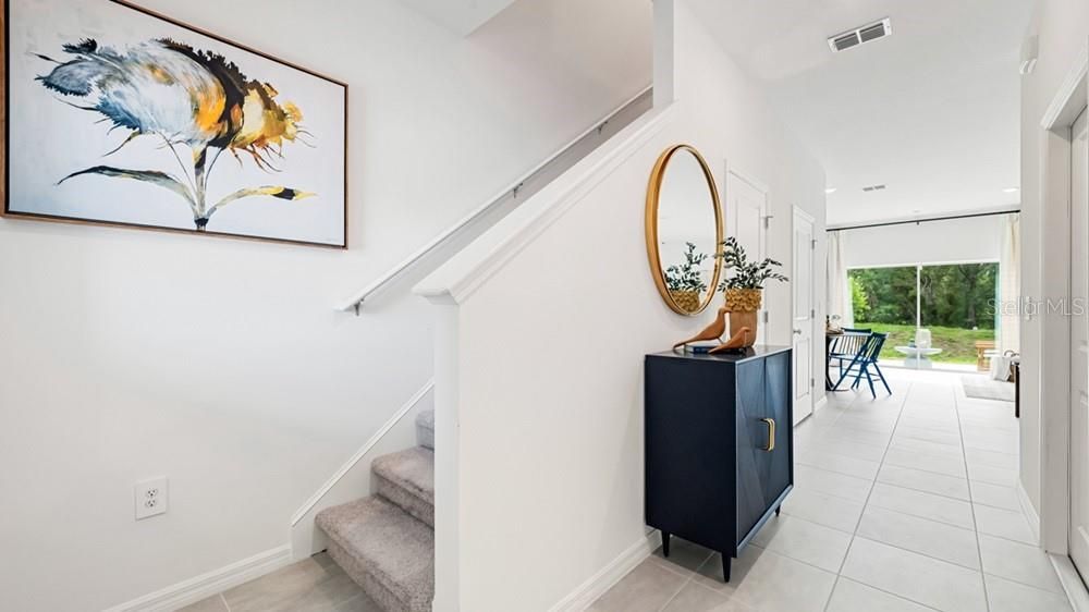 Active With Contract: $388,834 (3 beds, 2 baths, 1558 Square Feet)