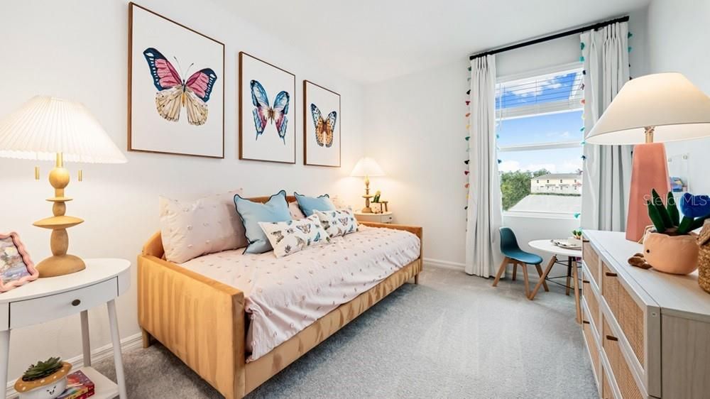 Active With Contract: $388,834 (3 beds, 2 baths, 1558 Square Feet)