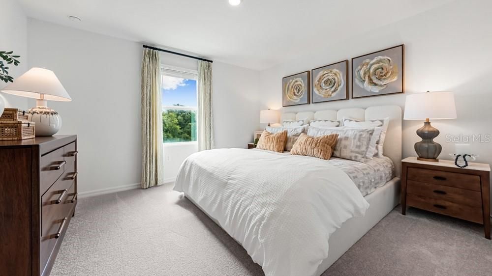 Active With Contract: $388,834 (3 beds, 2 baths, 1558 Square Feet)