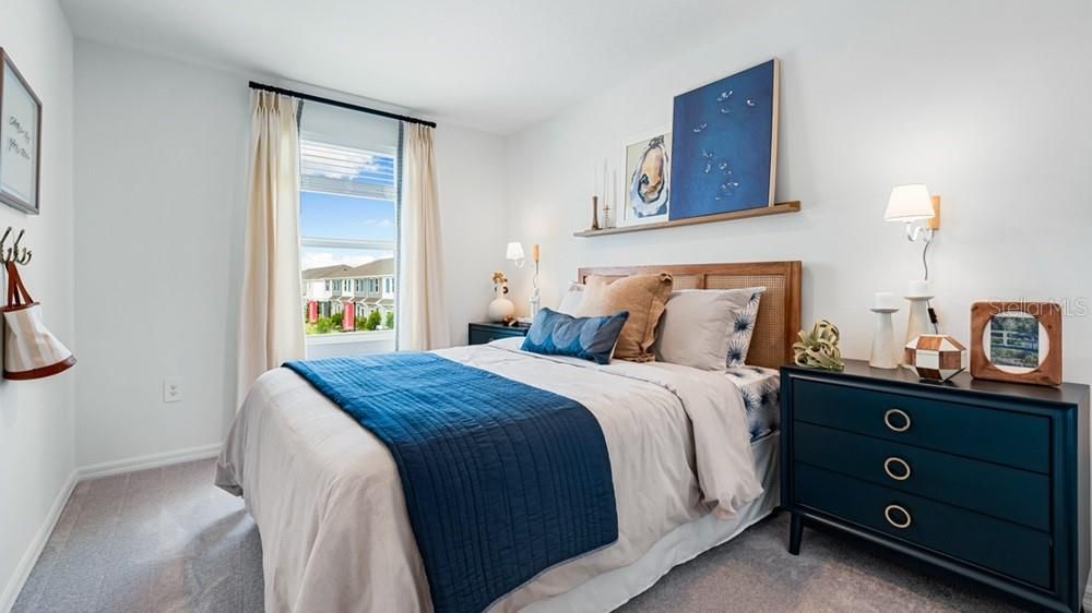 Active With Contract: $388,834 (3 beds, 2 baths, 1558 Square Feet)