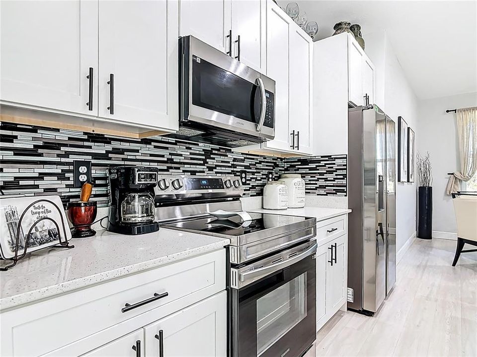 Activo con contrato: $350,000 (4 camas, 2 baños, 1600 Pies cuadrados)