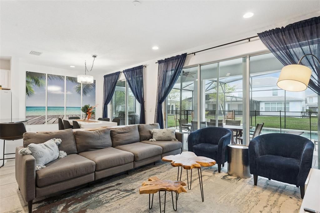 Active With Contract: $599,900 (8 beds, 5 baths, 3248 Square Feet)