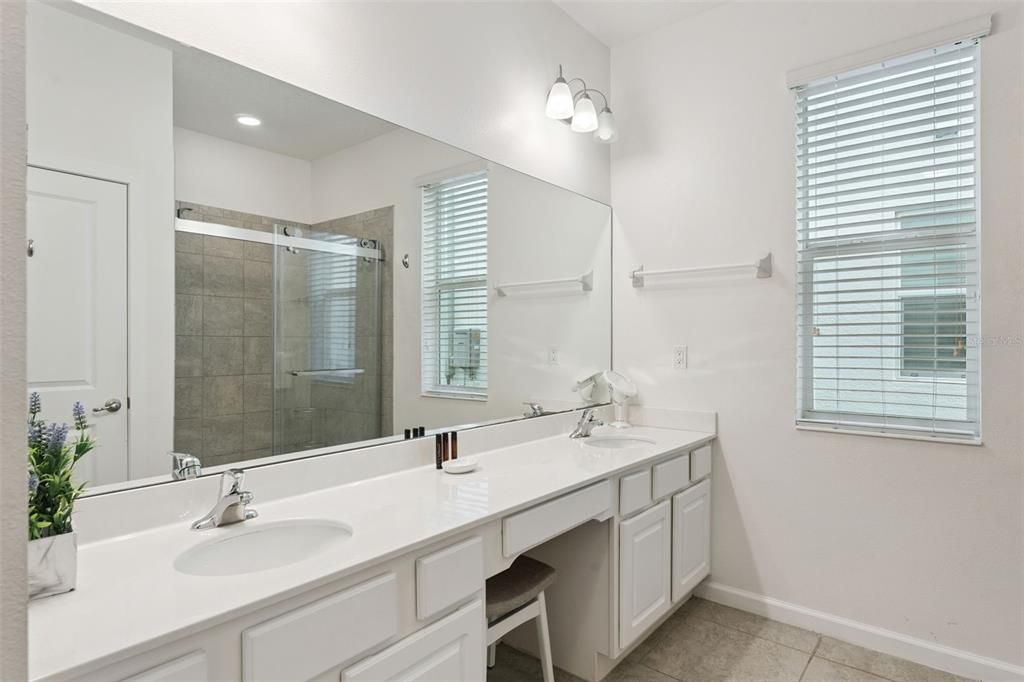 Active With Contract: $599,900 (8 beds, 5 baths, 3248 Square Feet)