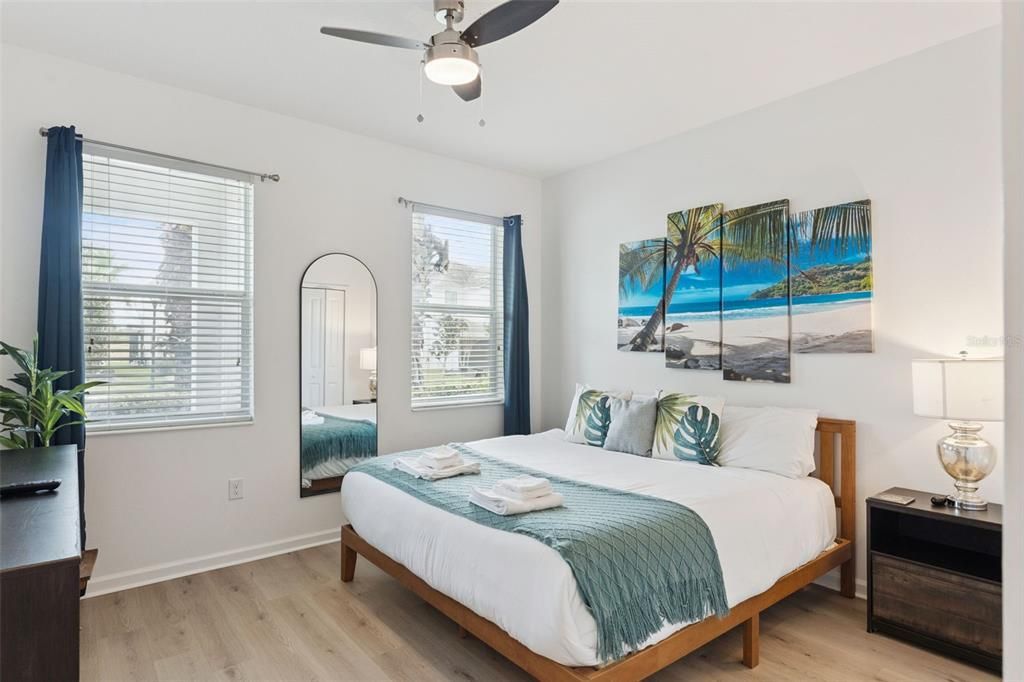 Active With Contract: $599,900 (8 beds, 5 baths, 3248 Square Feet)