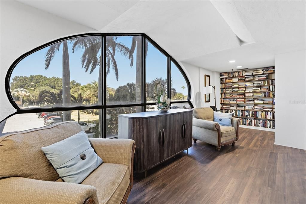 For Sale: $660,000 (2 beds, 2 baths, 1982 Square Feet)