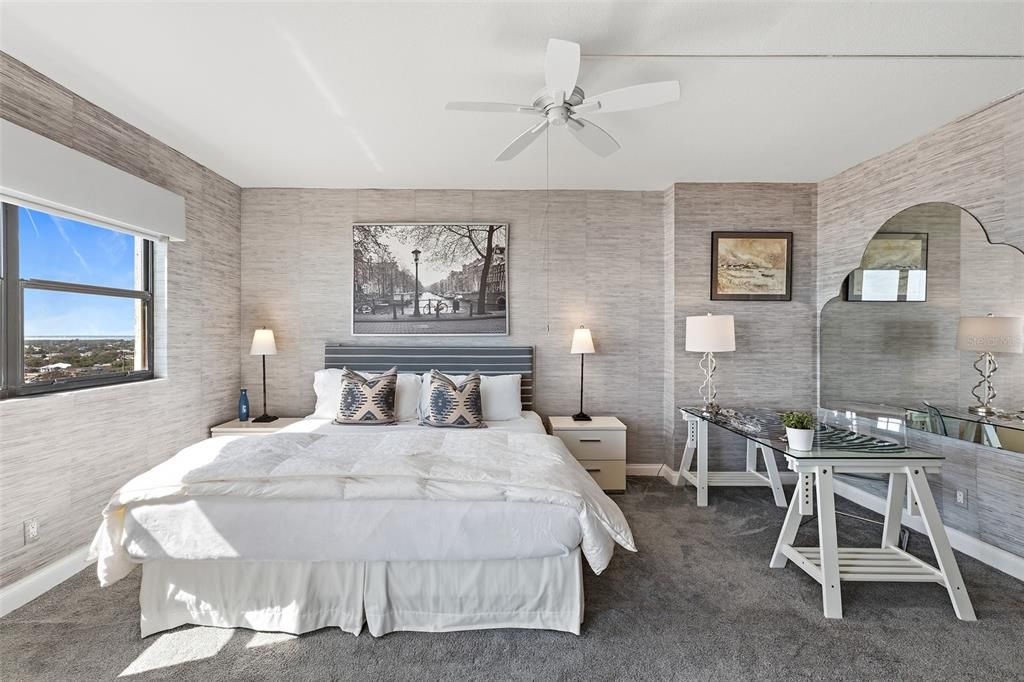 For Sale: $660,000 (2 beds, 2 baths, 1982 Square Feet)