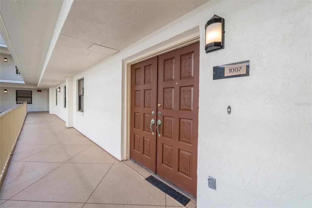 For Sale: $660,000 (2 beds, 2 baths, 1982 Square Feet)