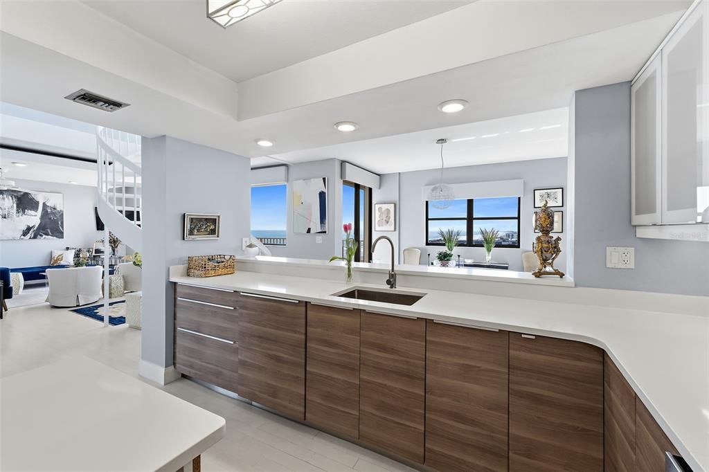 For Sale: $660,000 (2 beds, 2 baths, 1982 Square Feet)