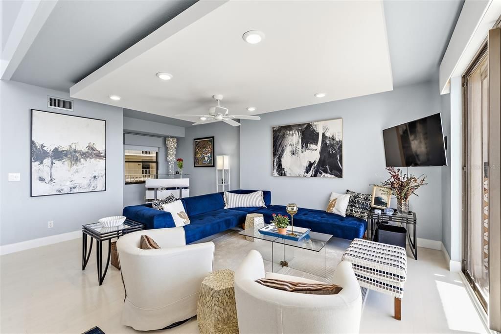 For Sale: $660,000 (2 beds, 2 baths, 1982 Square Feet)