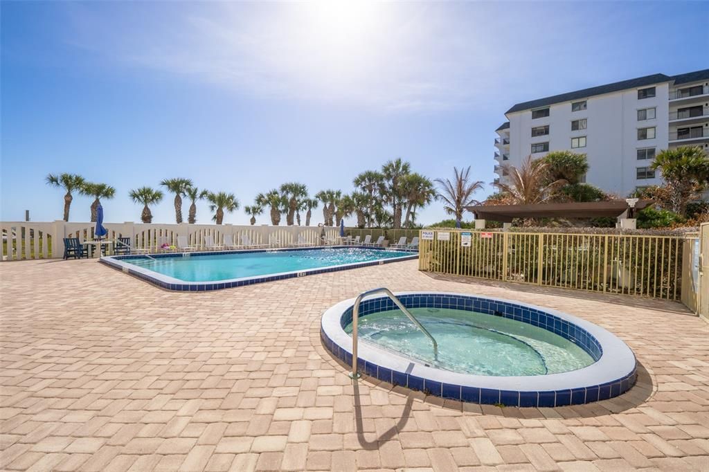 For Sale: $660,000 (2 beds, 2 baths, 1982 Square Feet)