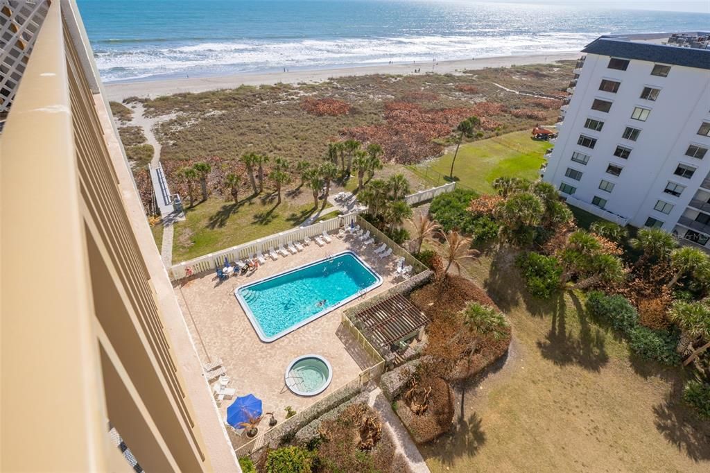 For Sale: $660,000 (2 beds, 2 baths, 1982 Square Feet)