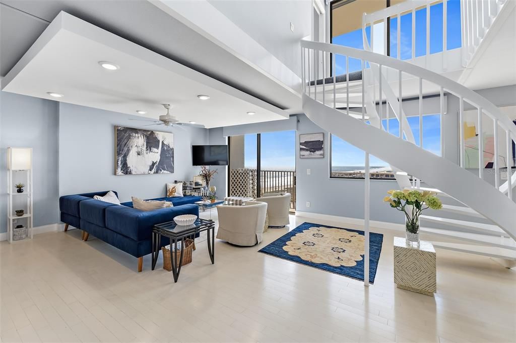 For Sale: $660,000 (2 beds, 2 baths, 1982 Square Feet)