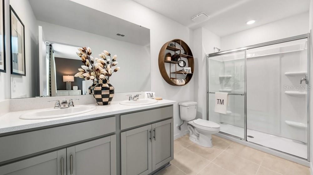 Active With Contract: $345,169 (3 beds, 2 baths, 1404 Square Feet)