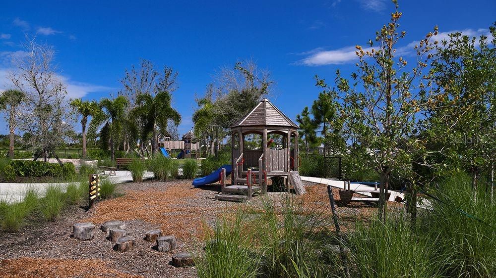 Active With Contract: $345,169 (3 beds, 2 baths, 1404 Square Feet)