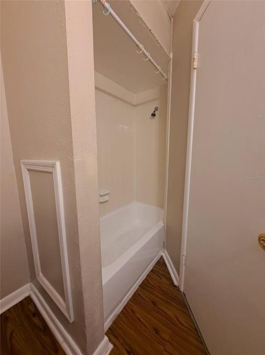 For Sale: $325,000 (4 beds, 0 baths, 1650 Square Feet)