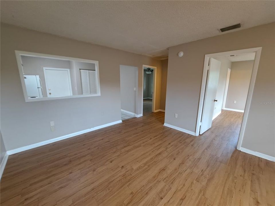 For Sale: $325,000 (4 beds, 0 baths, 1650 Square Feet)