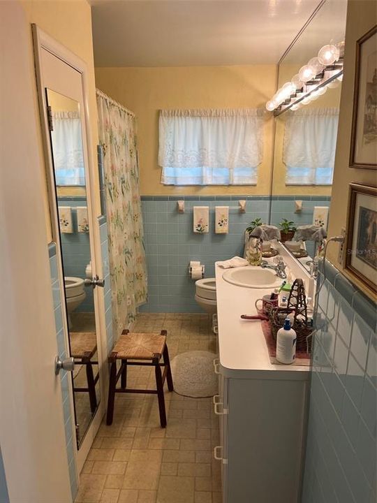 Activo con contrato: $260,000 (3 camas, 2 baños, 1248 Pies cuadrados)