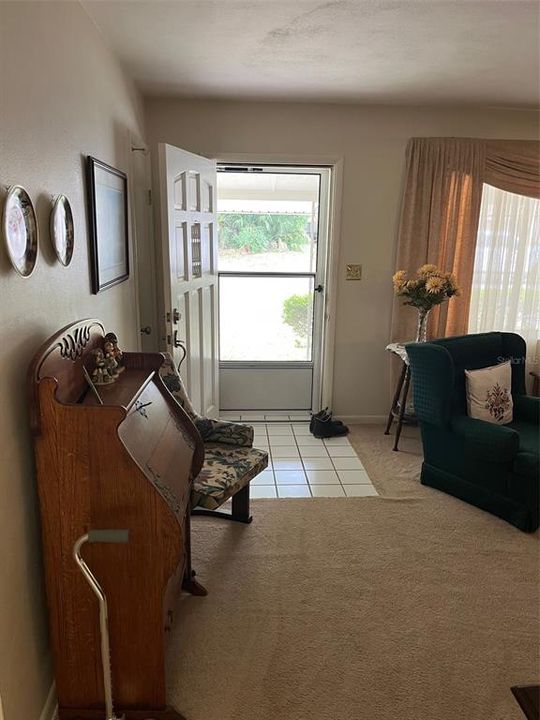 Activo con contrato: $260,000 (3 camas, 2 baños, 1248 Pies cuadrados)