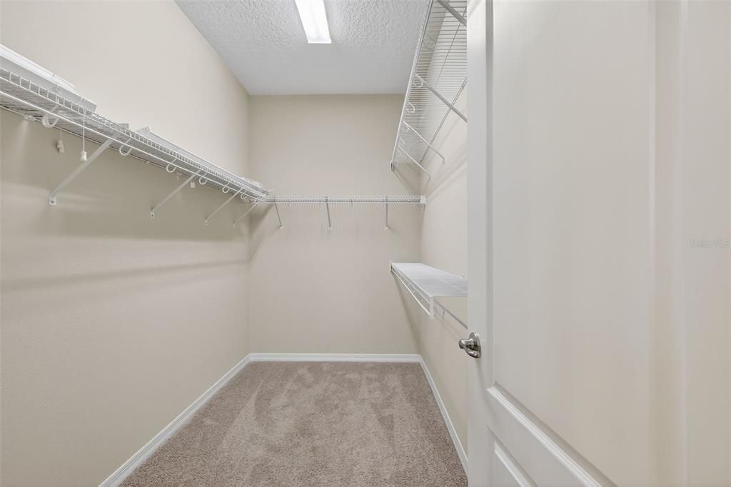 Active With Contract: $405,900 (2 beds, 2 baths, 1726 Square Feet)