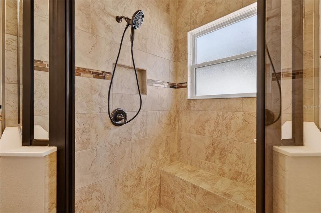 Active With Contract: $405,900 (2 beds, 2 baths, 1726 Square Feet)