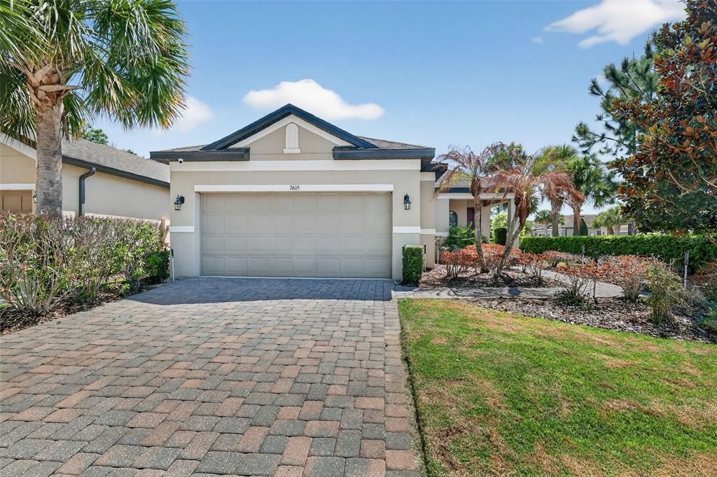 Active With Contract: $405,900 (2 beds, 2 baths, 1726 Square Feet)