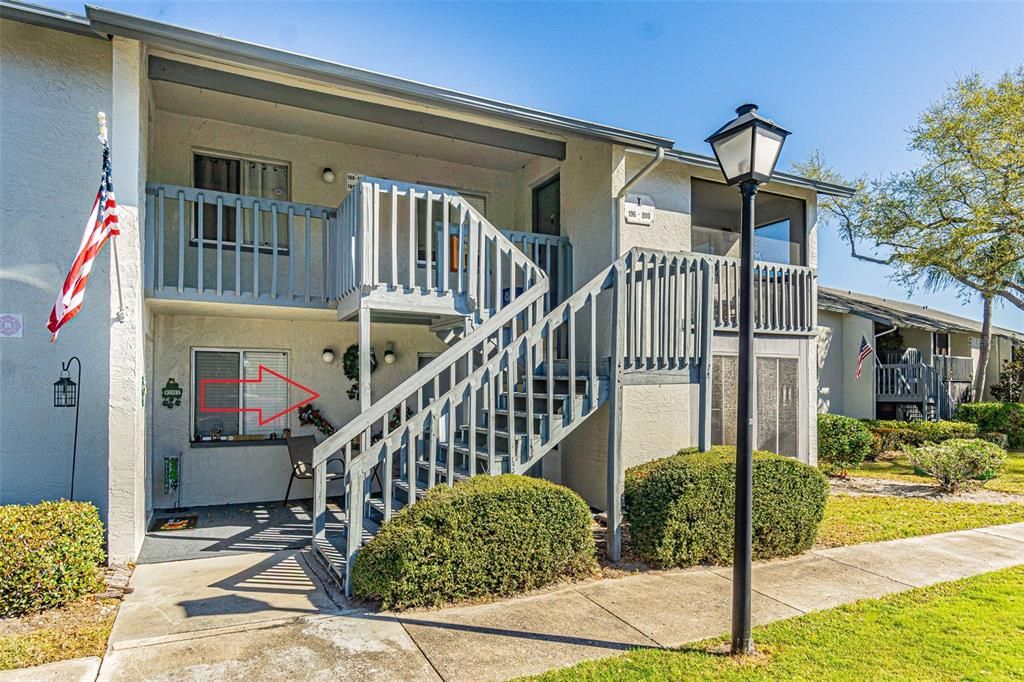 Active With Contract: $215,000 (2 beds, 2 baths, 960 Square Feet)