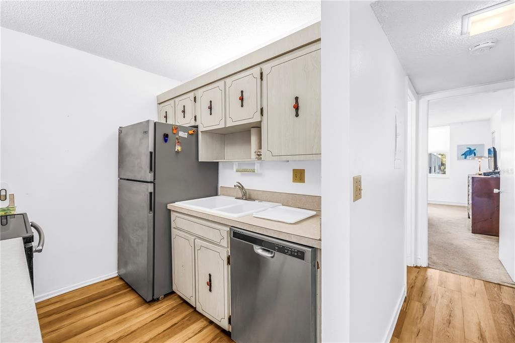 Activo con contrato: $160,000 (1 camas, 1 baños, 595 Pies cuadrados)