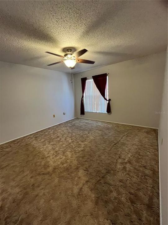 Active With Contract: $295,000 (3 beds, 2 baths, 1575 Square Feet)