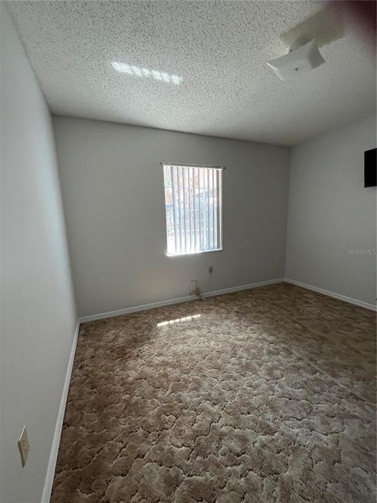 Active With Contract: $295,000 (3 beds, 2 baths, 1575 Square Feet)