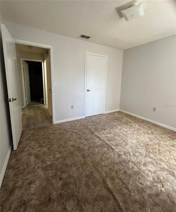 Active With Contract: $295,000 (3 beds, 2 baths, 1575 Square Feet)
