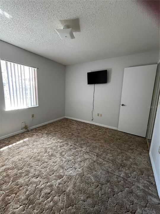 Active With Contract: $295,000 (3 beds, 2 baths, 1575 Square Feet)