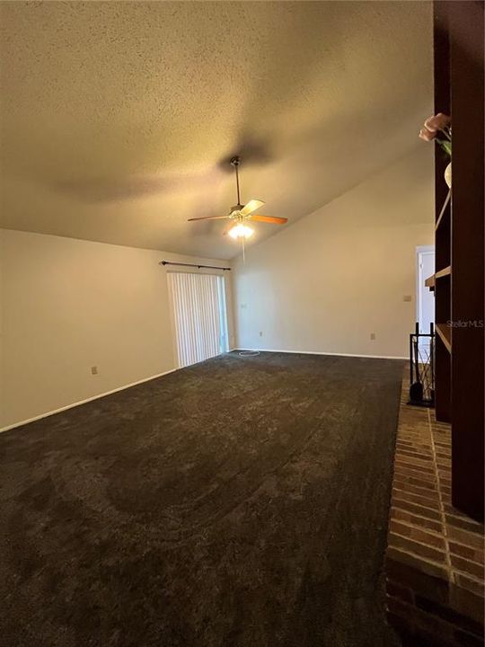 Active With Contract: $295,000 (3 beds, 2 baths, 1575 Square Feet)