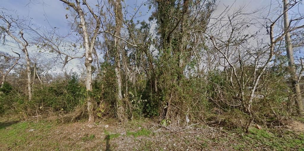 En Venta: $28,999 (0.57 acres)