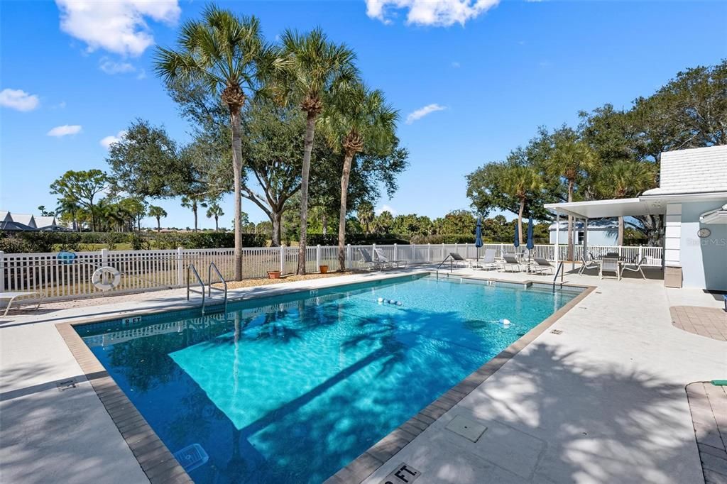 Под контрактом: $275,000 (2 спален, 2 ванн, 1397 Квадратных фут)