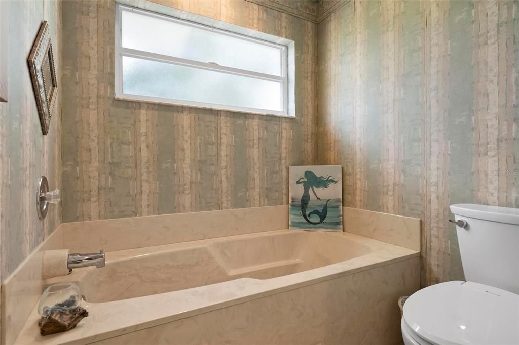 Под контрактом: $275,000 (2 спален, 2 ванн, 1397 Квадратных фут)