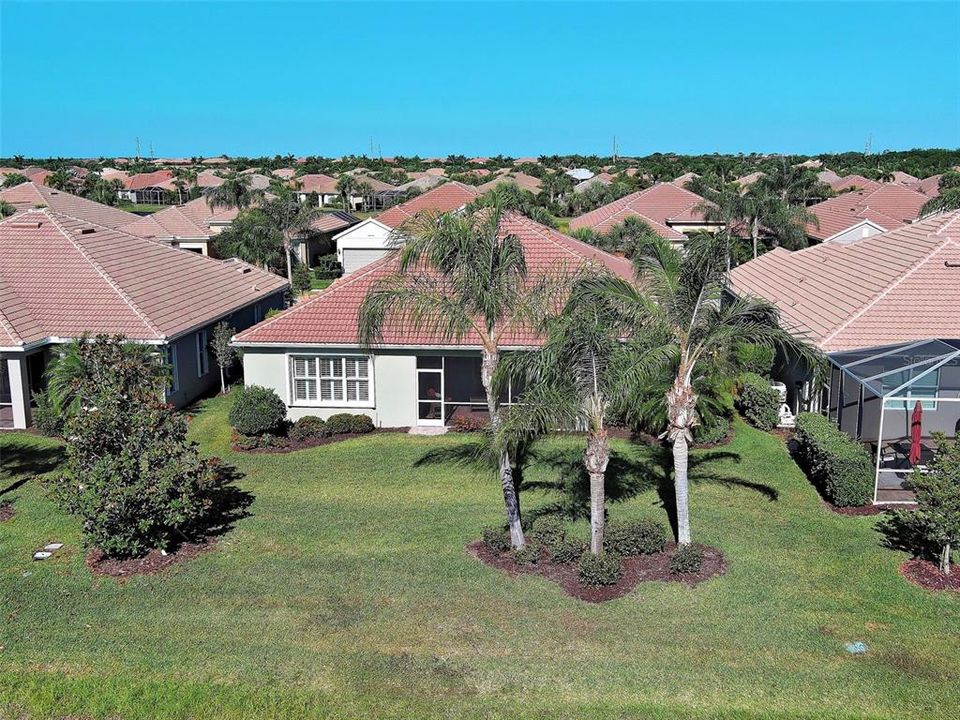 Activo con contrato: $745,900 (3 camas, 3 baños, 2516 Pies cuadrados)